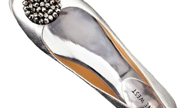 How to add sparkle to your shoes in a snap
