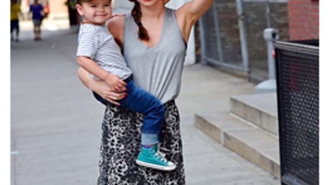 Weekend style: Maxi skirt and panama hat