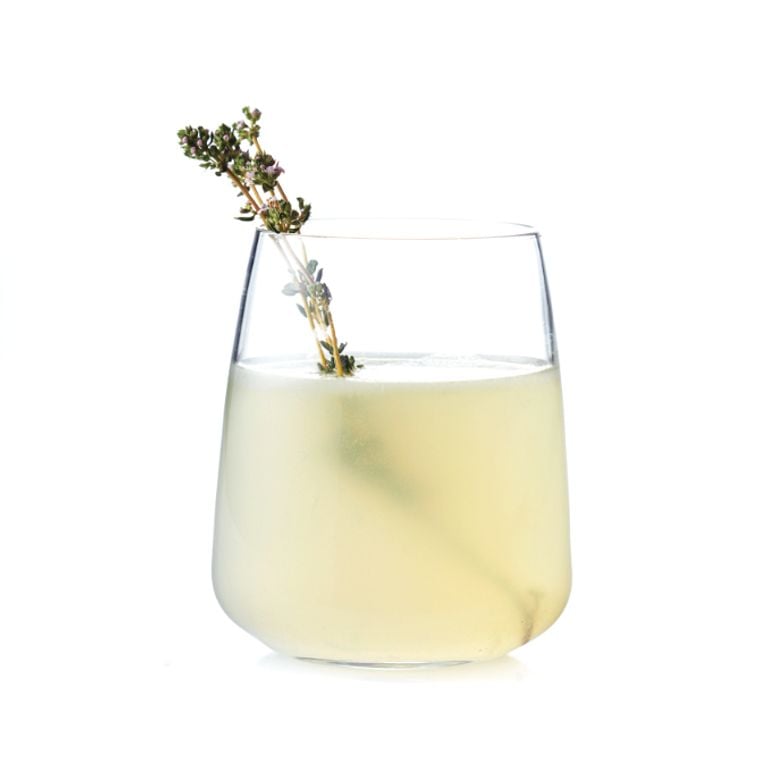 Thyme and ginger sour cocktail recipe Chatelaine