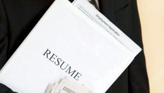 Social quandary: My cousin's (lazy) husband wants a work reference