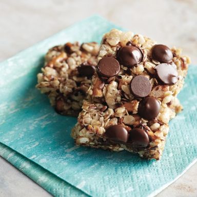 Chatelaine Quickies: Chocolate-pretzel granola bars