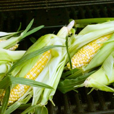 How to make smoked corn on the cob