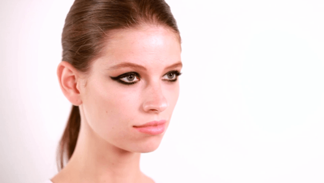 Makeup tutorial: How to do the perfect cat eye
