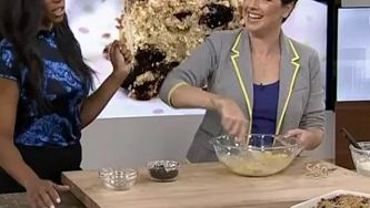 How to make cherry crumble coffee cake
