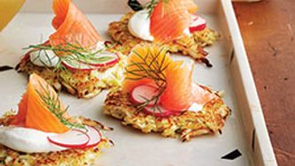 Crispy fennel cakes with smoked salmon