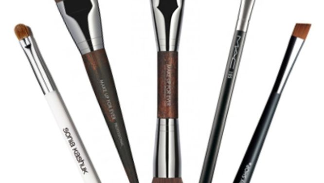 The five makeup brushes you need in your kit