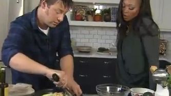 Watch Jamie Oliver cooking in the Chatelaine Kitchen!