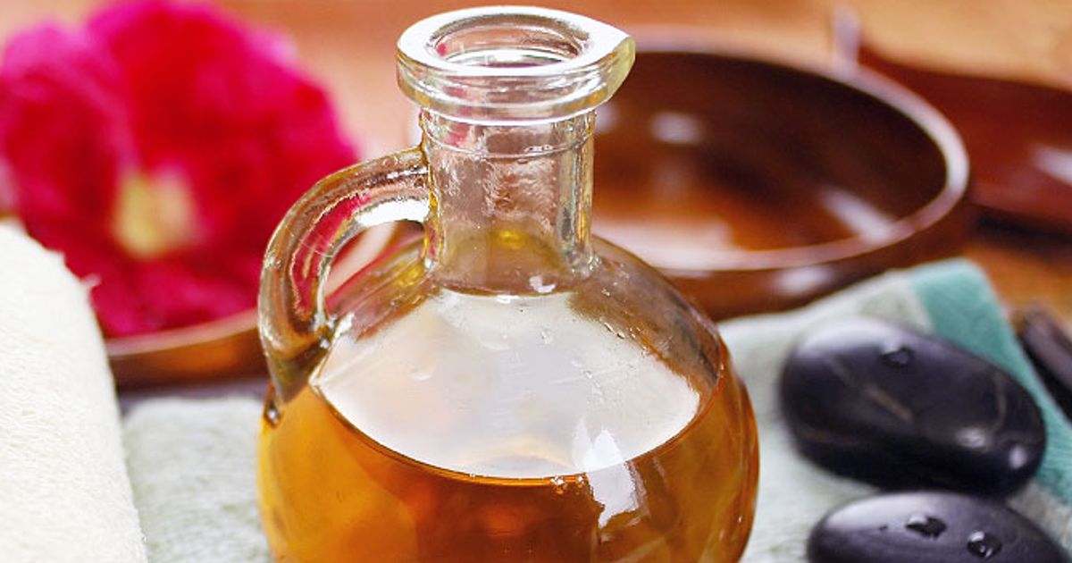 Homemade body oil for dry skin from Province Apothecary Chatelaine