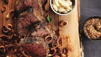 Peppery beef tenderloin with crispy shallots