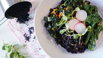 The antioxidant-rich black rice bowl that fights disease