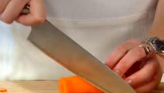 How to use a chef's knife