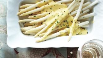 White Asparagus With Easy Hollandaise