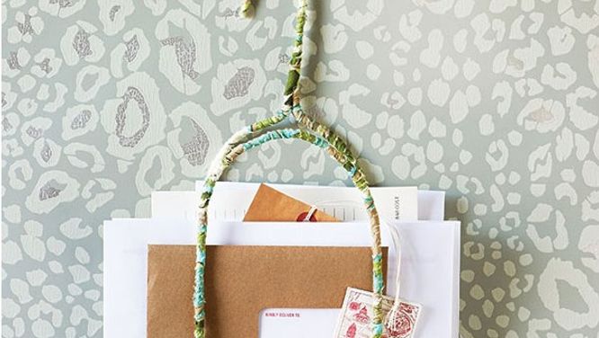 How to make a pretty letter holder