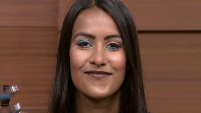 Fall makeup trend: How to use bright colour