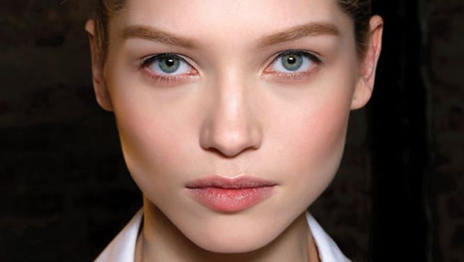 This fall's fresh and neutral makeup trend
