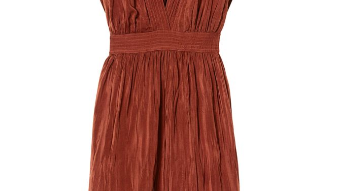 The stylish summer dress you'll wear into fall
