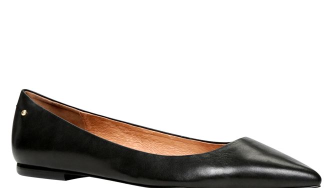 5 chic ways to wear a basic black flat