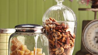 Gingerbread spiced nuts