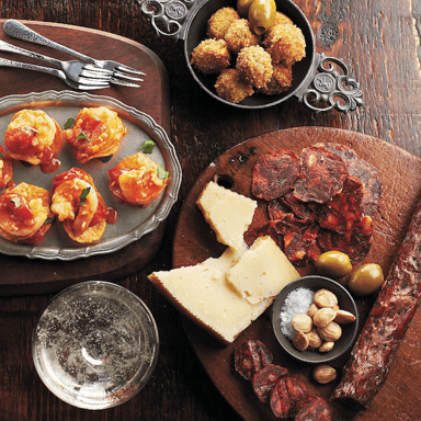 Food And Wine Pairing: Salty Snacks And Sparkling Wine