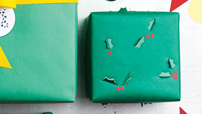 How to make your own DIY holly wrapping paper