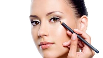 4 easy tips to apply eyeliner like a pro