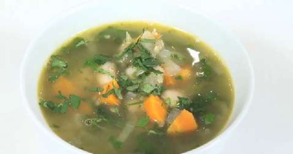 How to make white bean and quinoa soup Chatelaine