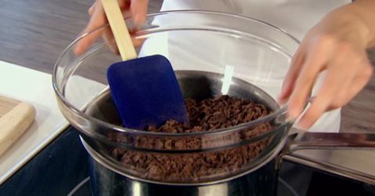 How to melt chocolate using a doubleboiler Chatelaine