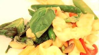 How to make basil chicken with mixed Asian vegetables