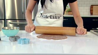 Tips on rolling and cutting cookie dough