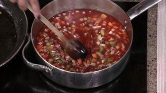 How to make chunky clam chowder