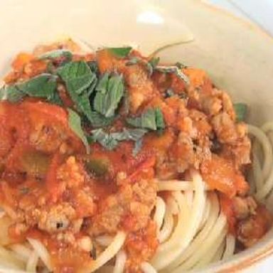 How to add veggies to spaghetti bolognese
