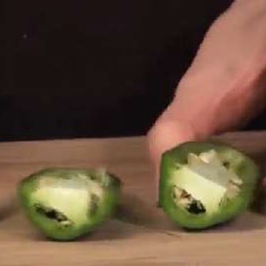 Easiest way to deseed a jalapeno pepper
