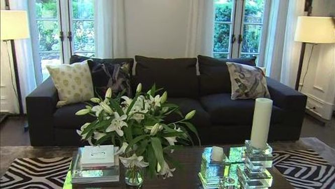 Chatelaine’s home editor, Virginie Martocq, gives us a beautiful living room tour