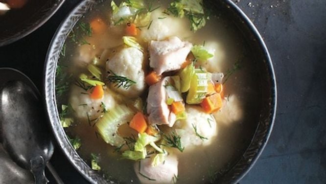 How to make homemade chicken broth