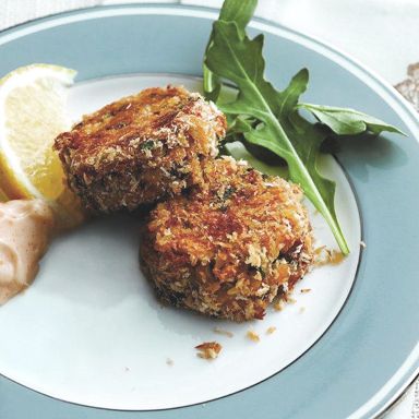 Classic crab cakes