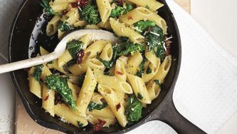 Penne with rapini and sun-dried tomatoes