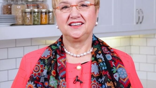 Lidia Bastianich takes our All-Star Chef Egg Timer Quiz