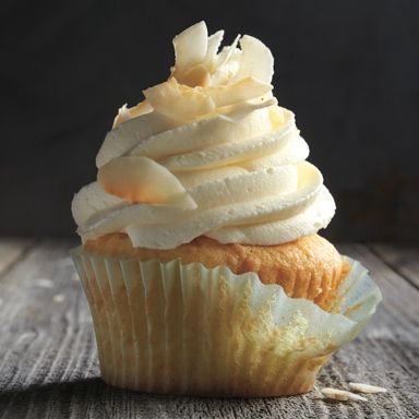 How to make perfectly shaped cupcakes and muffins