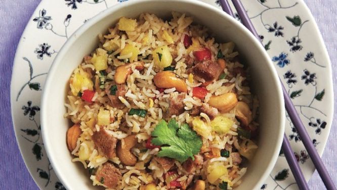 5 Easy Dinner Recipes, Including Pineapple and Pork Fried Rice