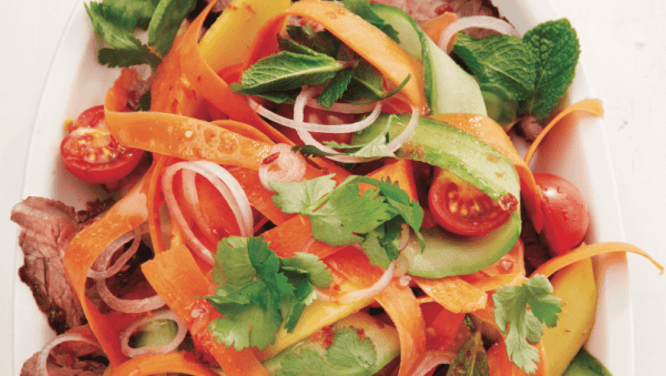 Chatelaine Quickies: Thai steak salad