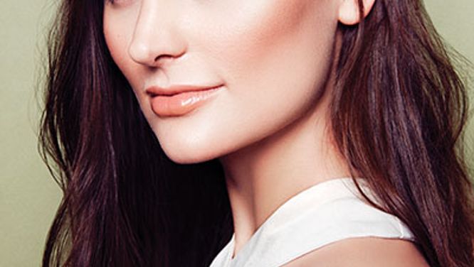Yes, you can pull off blue eyeliner! Here's how