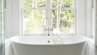 Here's how to get perfectly clean windows in 5 easy steps