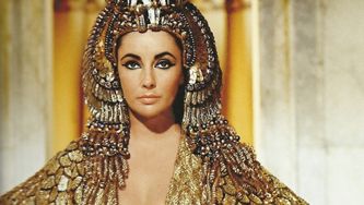 Why every self-respecting, summer-loving woman needs a caftan