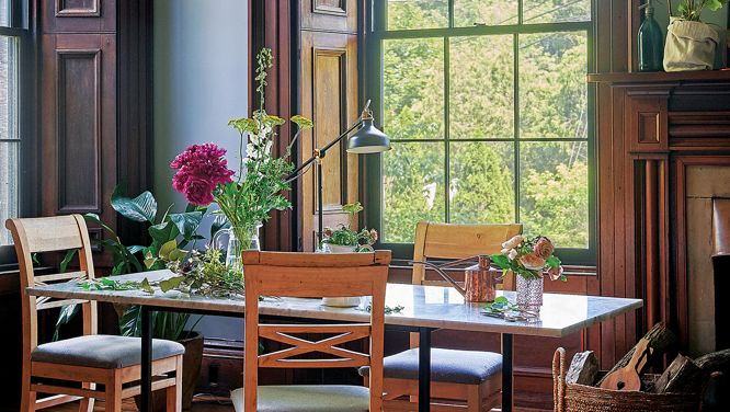 10 Decor Items That Scream 'I'm A Real-Life Grown Up'