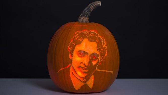 How to carve a Justin Trudeau pumpkin