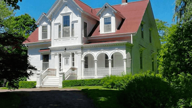 Property snoop: What $425,000 buys across Canada this week