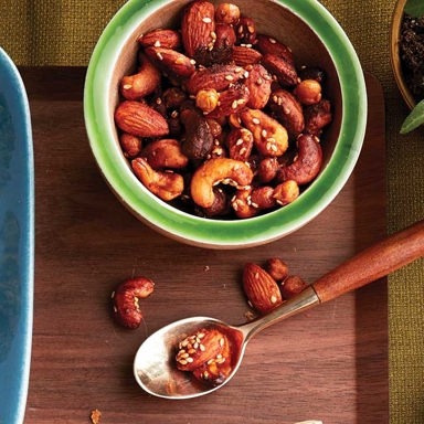 Spicy Sriracha Spiced Nut Mix With Roasted Chickpeas