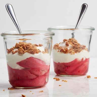 Rhubarb Cranachan