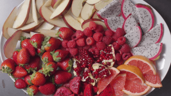 Three ways to put together a gorgeous fruit plate