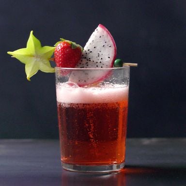 Three simple ways to make your cocktails look pretty darn fancy